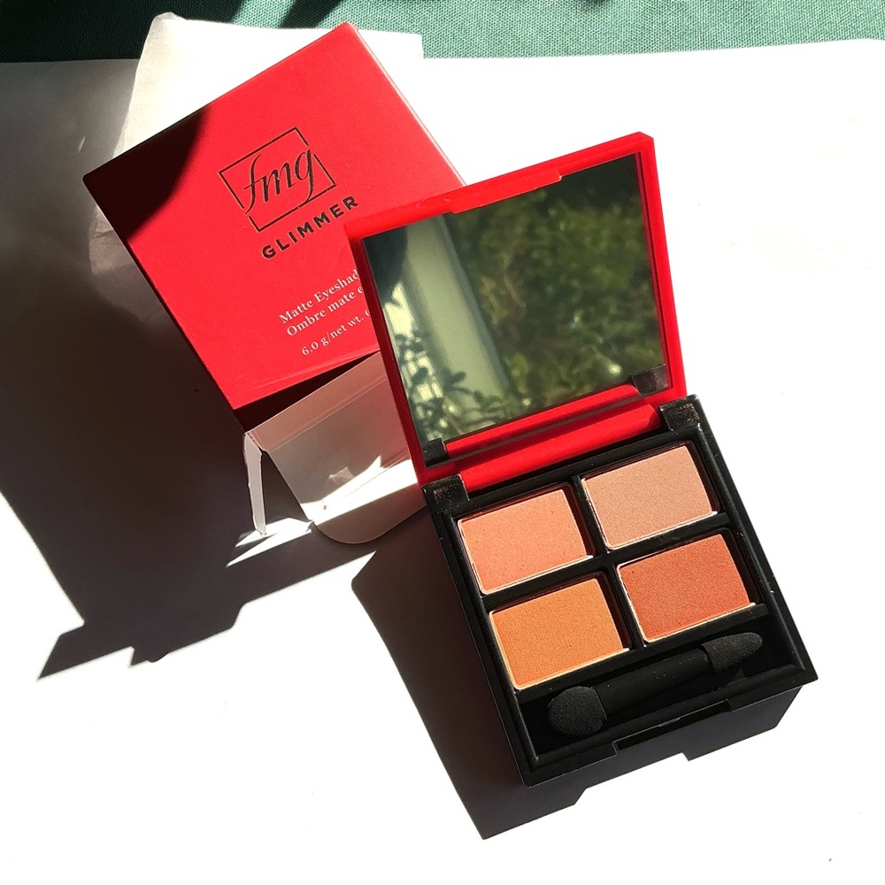 Avon FMG Glimmer,Matte Eyeshadow Quad - Warm Tones colorTigress
